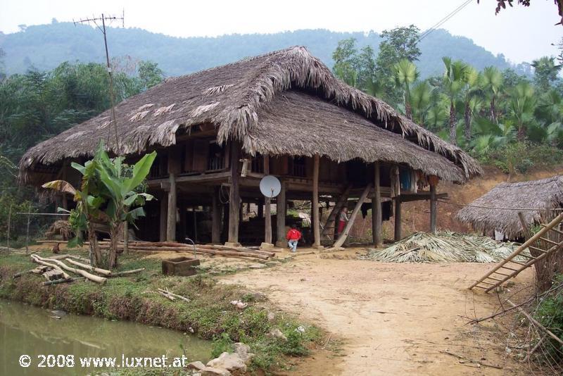 Typical house near Thac Ba lake