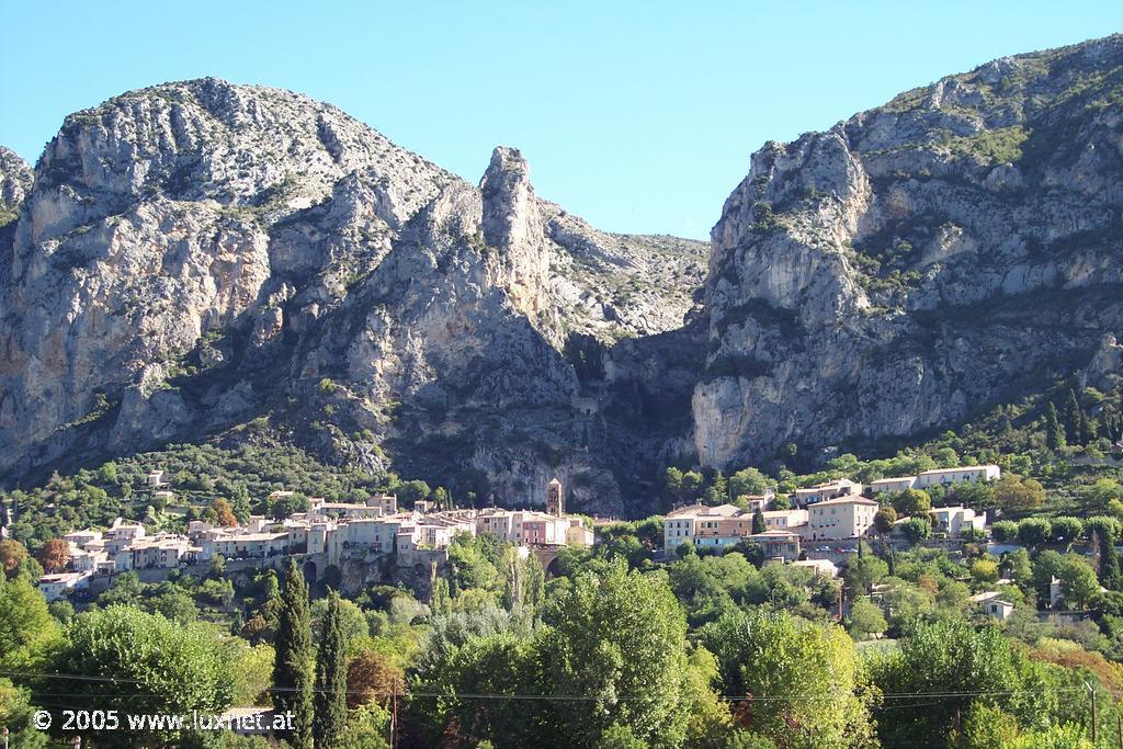 Moustiers-Ste-Marie (Alpes-de-Haute-Provence)