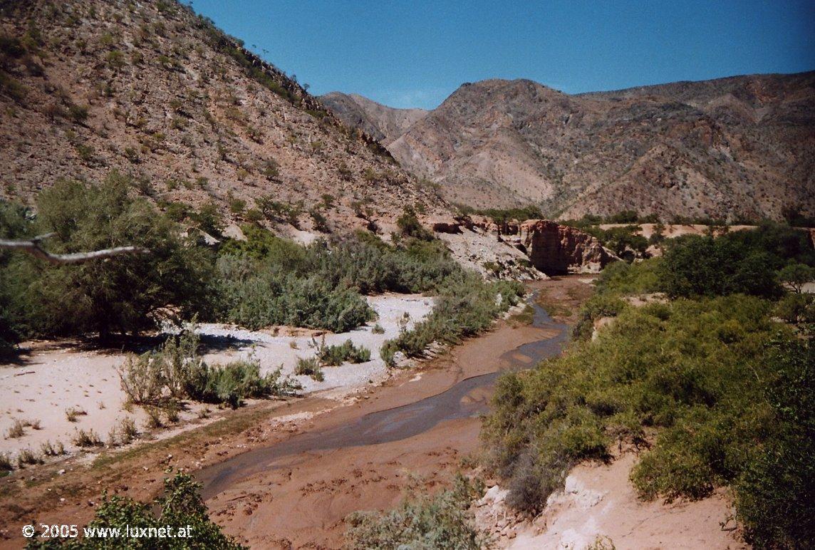 Near Sesfontain (Damaraland)