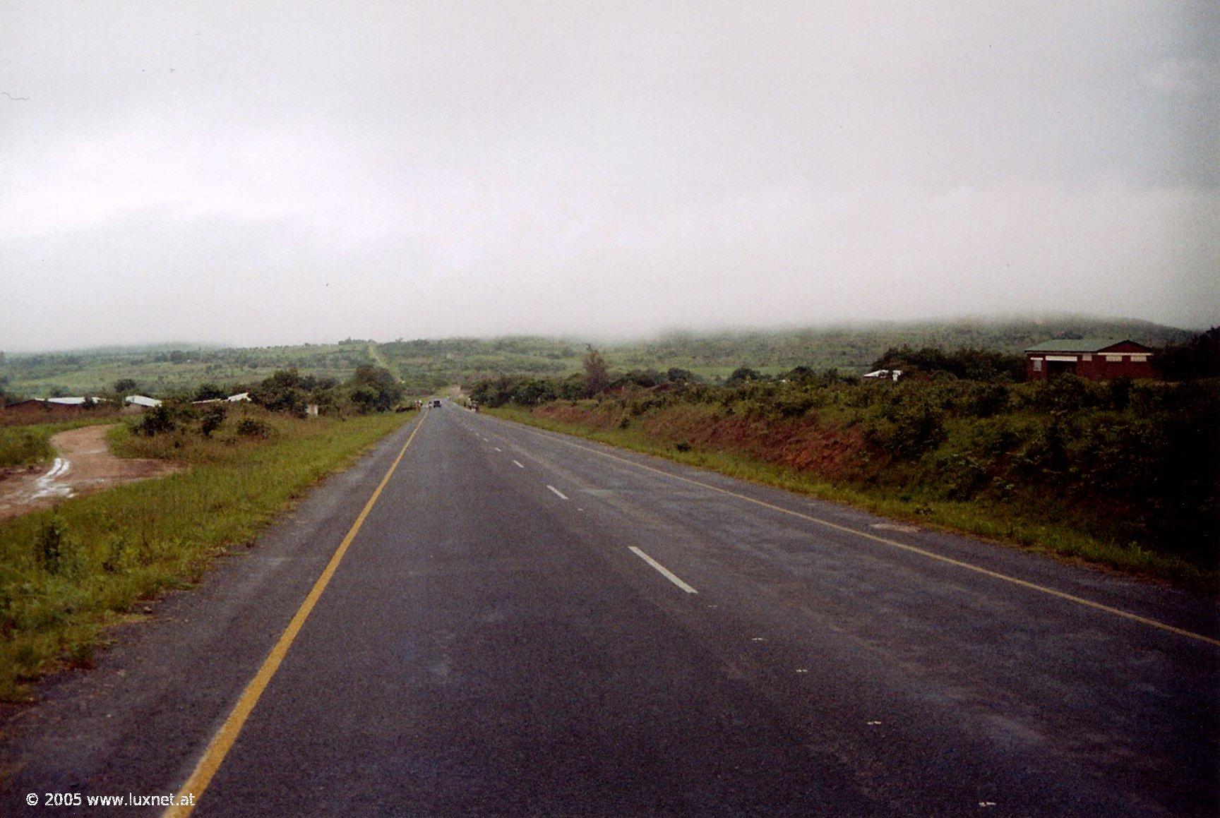 Road to Senga Bay