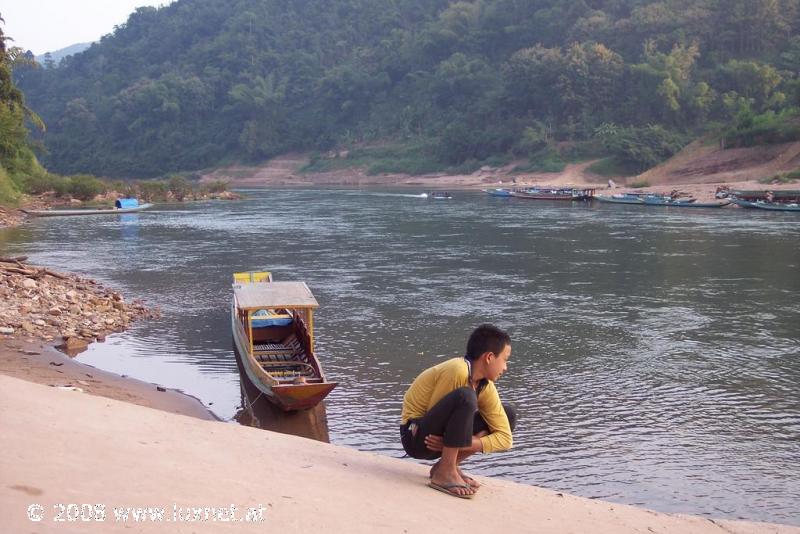 Nam Ou river scene