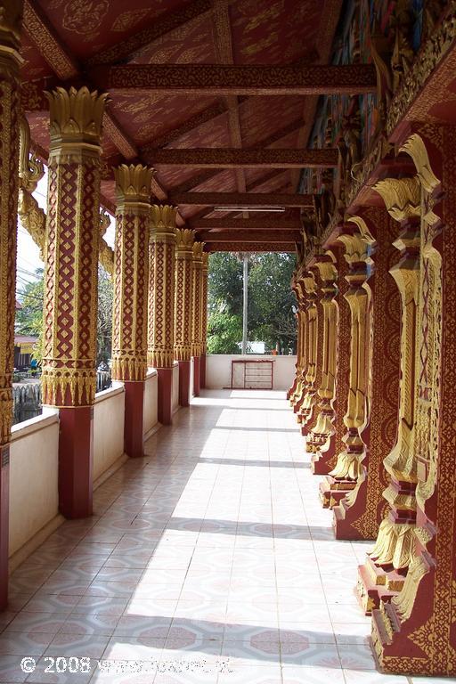 Wat Manorom (Luang Prabang)