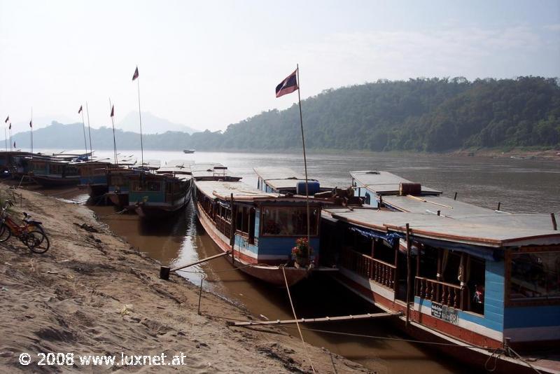 Mekong boat station (Luang Prabang)