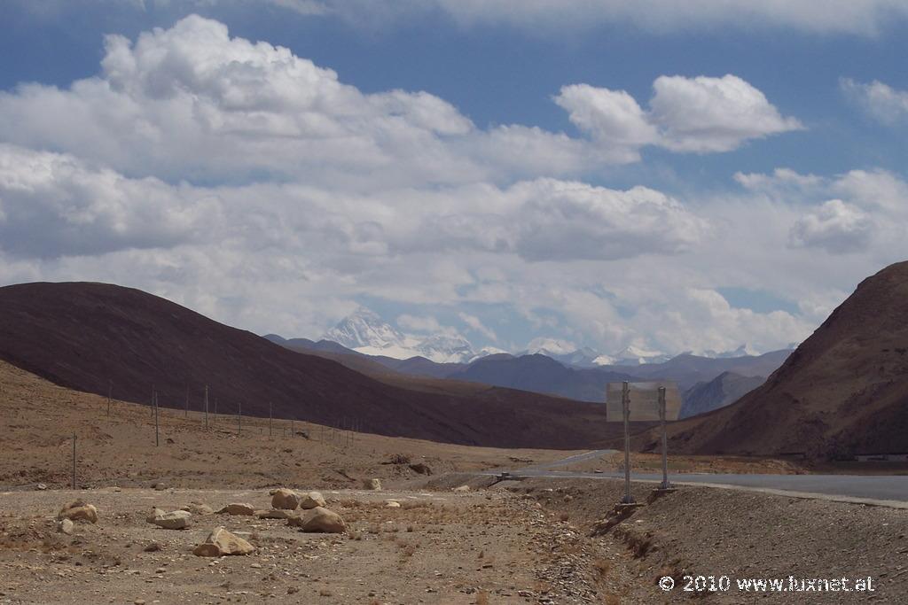 Mt. Everest/Qomolangma (Tsang)