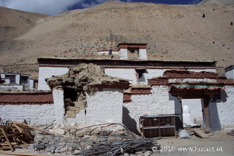 Rongbuk Monastery (Tsang)