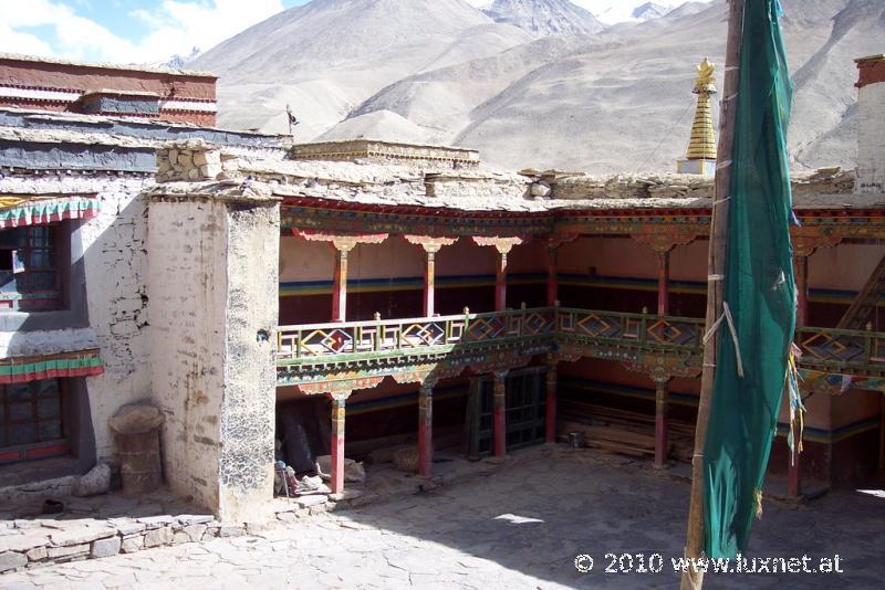 Rongbuk Monastery (Tsang)