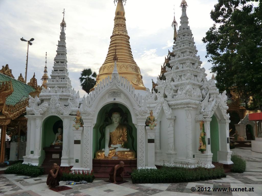 Shwedagon Pagoda (Yangon)