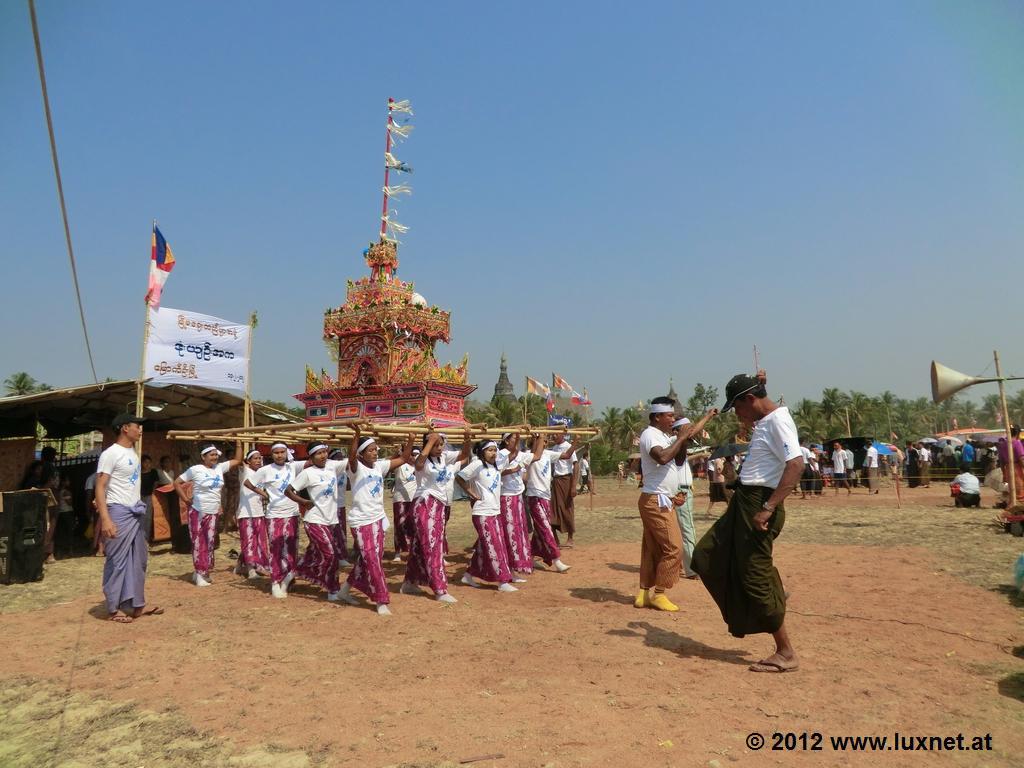 Festival Impression (Mrauk U)