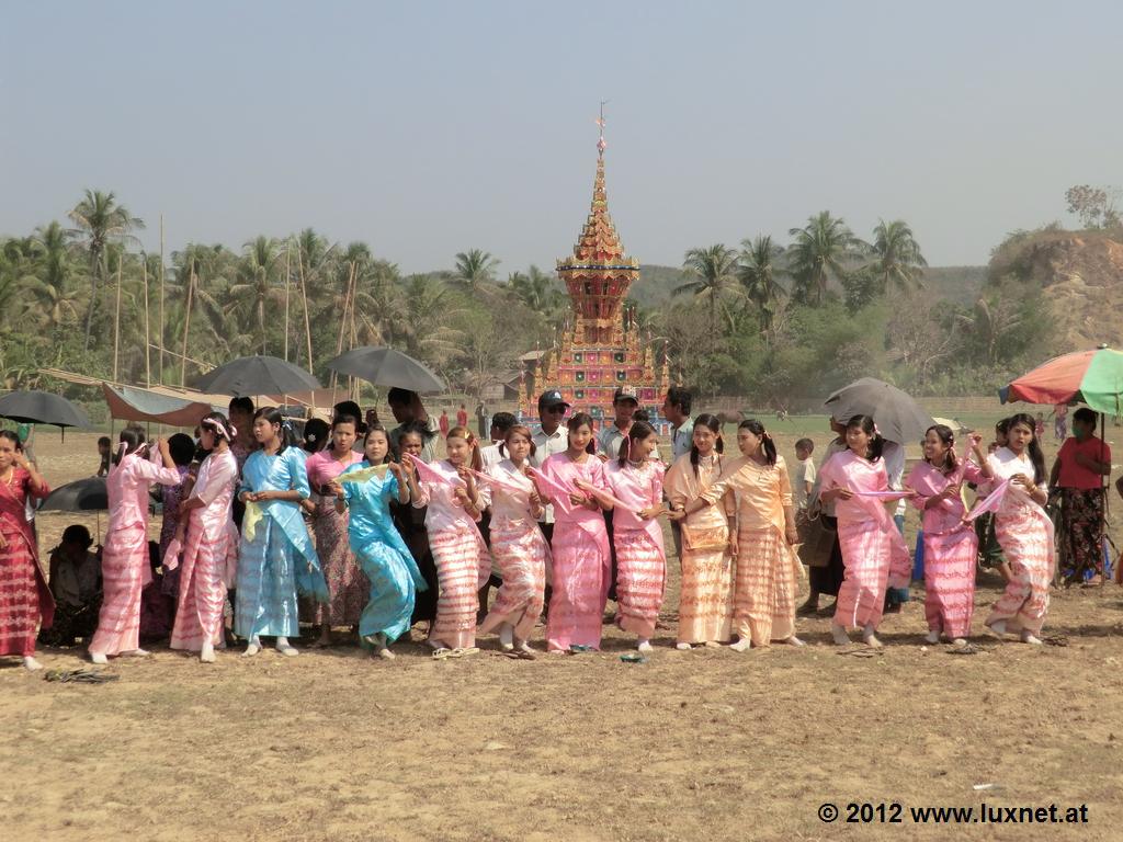 Festival Impression (Mrauk U)