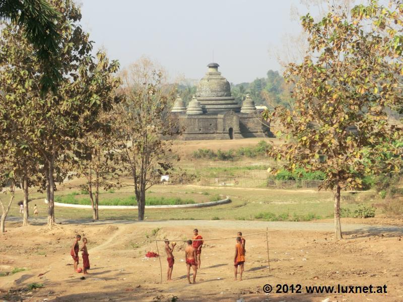 Laymyethna Temple (Mrauk U)