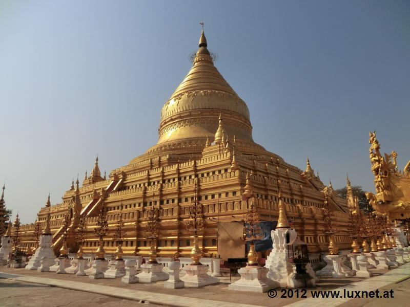 Shwezigon Pagoda (Bagan)