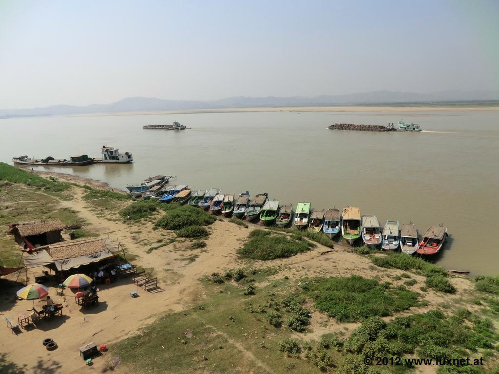 Irrawaddy Scenery (Bagan)