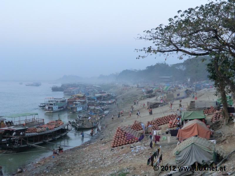 Irrawaddy Harbour (Mandalay)