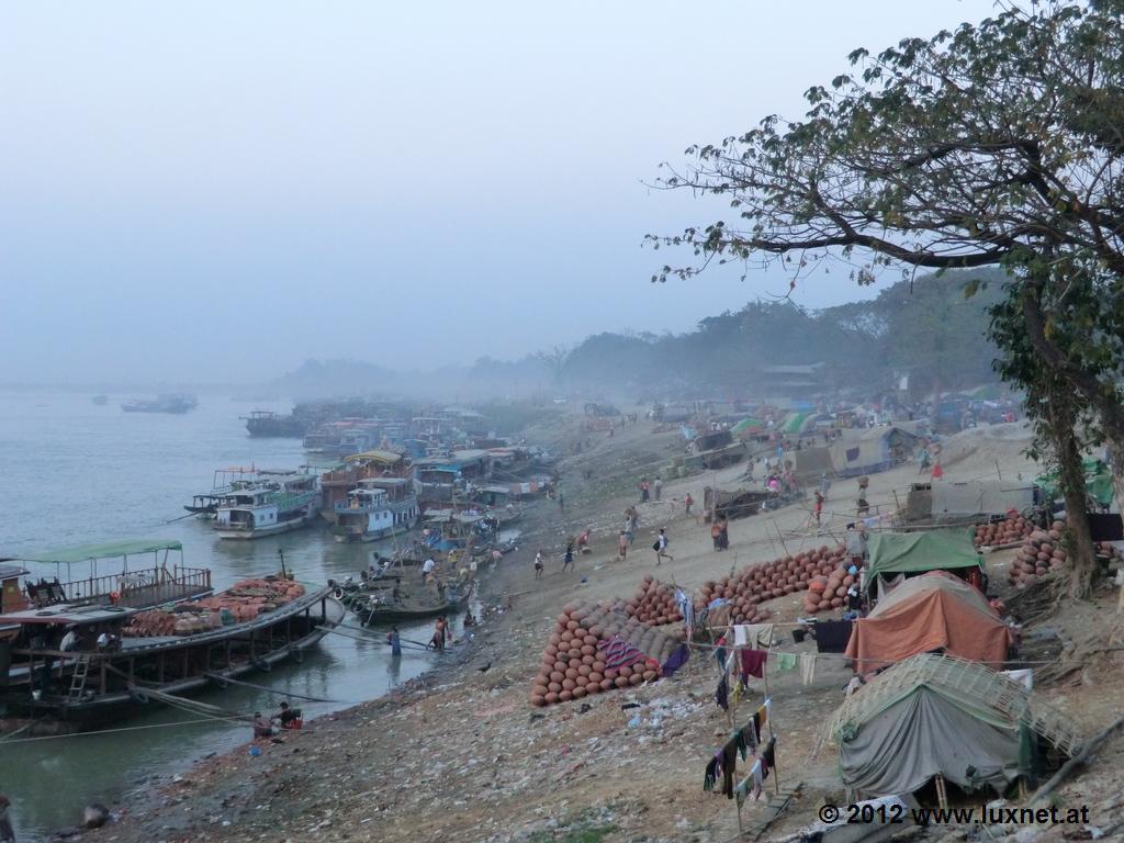 Irrawaddy Harbour (Mandalay)