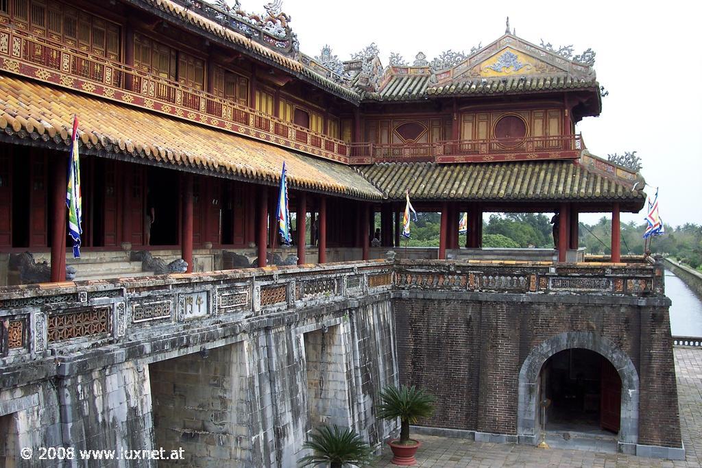 Ngo Mon / Moon Gate (Hue)