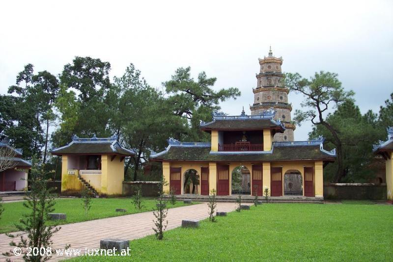 Thien Mu Pagoda (Hue)
