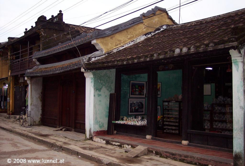 Street scene (Hoi An)