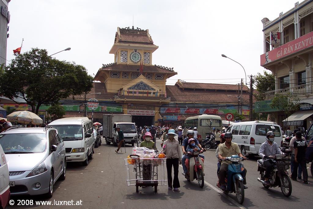 Cho Bin Thy market (Cholon)