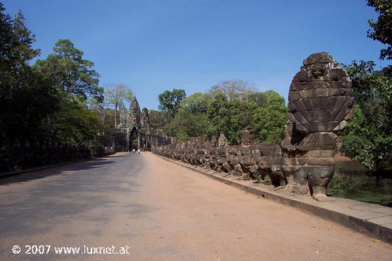 Angkor Thom southgate (Angkor)